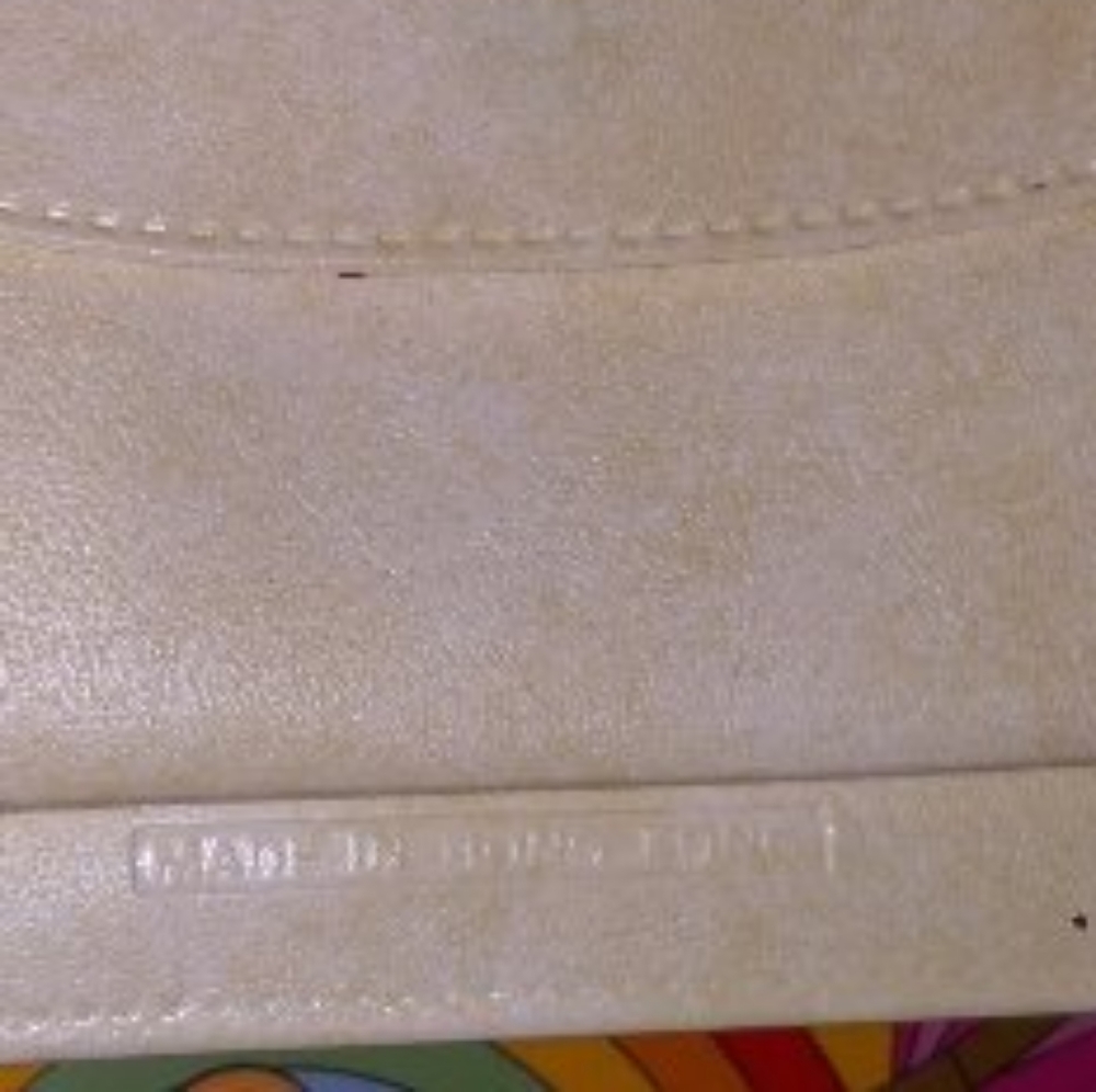 1983 Raindow Barbie Wallet - Picture 10 of 11